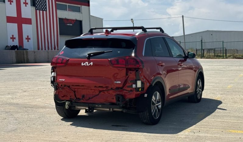 
								Kia Niro full									