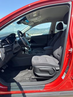
										Kia Niro full									