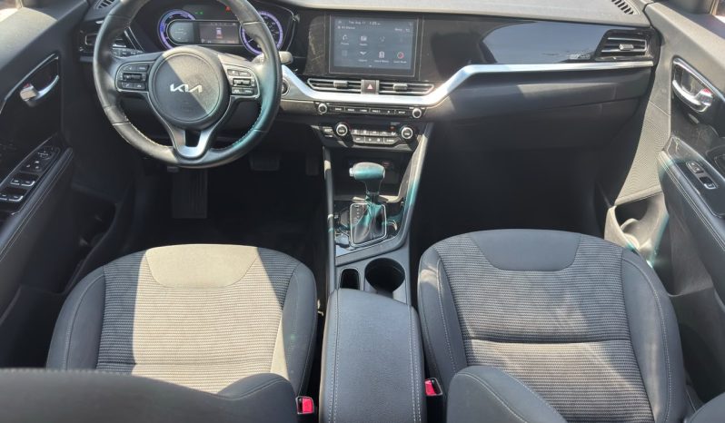 
								Kia Niro full									