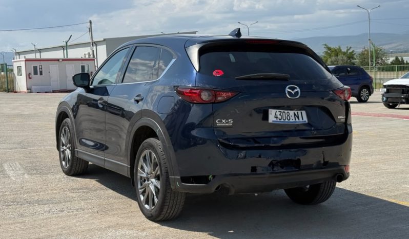 
								Mazda CX-5 full									