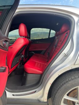 
										Alfa Romeo Stelvio full									