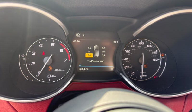 
								Alfa Romeo Stelvio full									