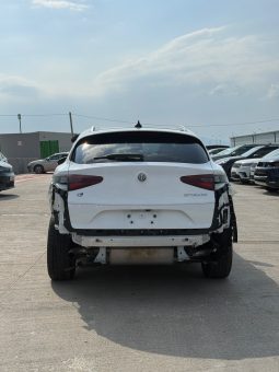 
										Alfa Romeo Stelvio full									