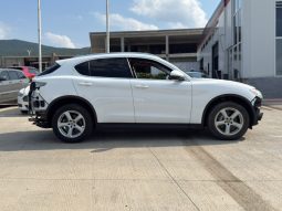 
										Alfa Romeo Stelvio full									