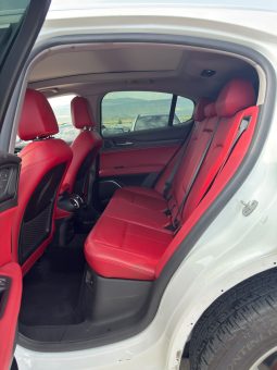 
										Alfa Romeo Stelvio full									
