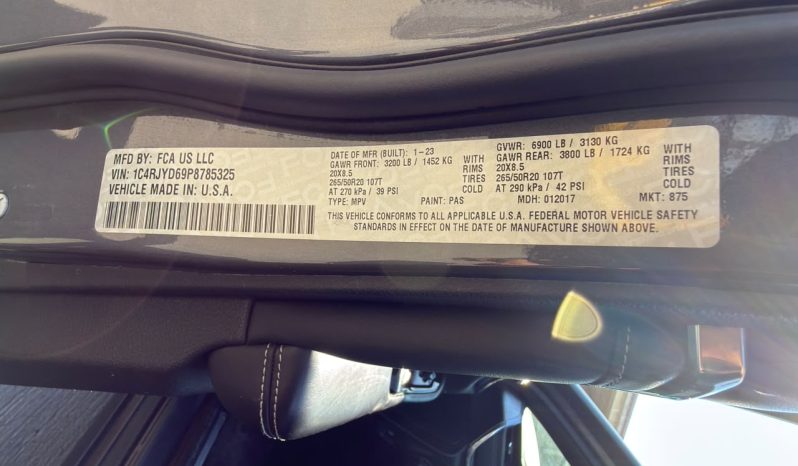 
								JEEP Grand Cherokee full									