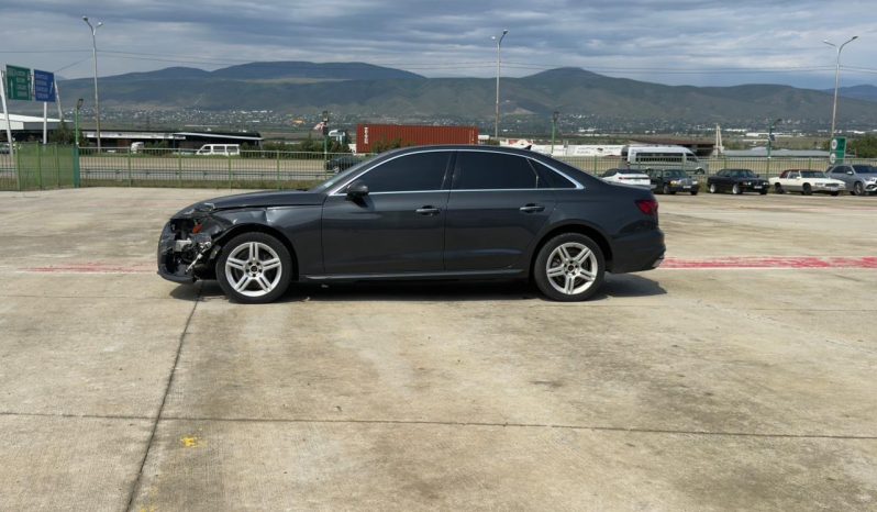 
								Audi A4 full									