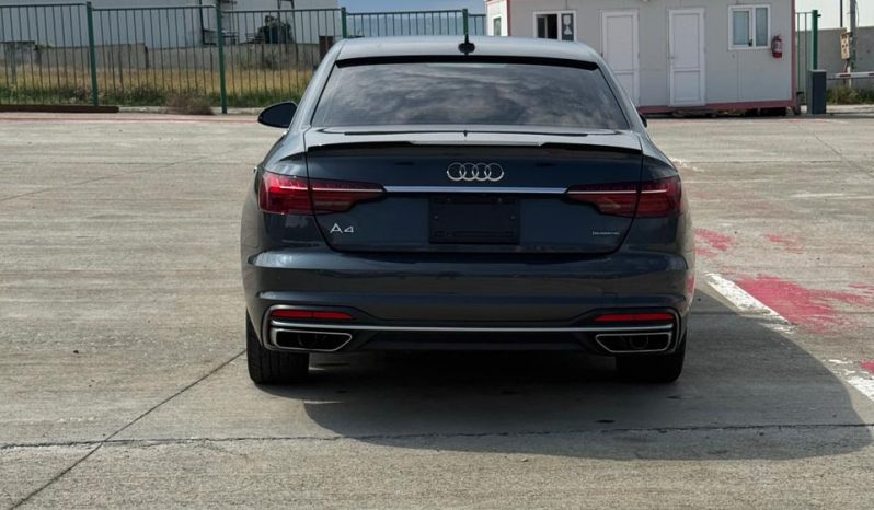 
								Audi A4 full									