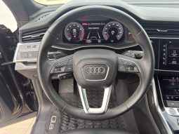
										Audi Q8 full									