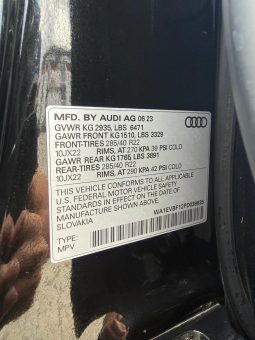 
										Audi Q8 full									