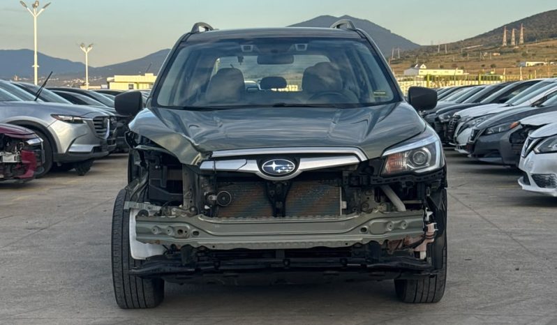 
								Subaru Forester full									