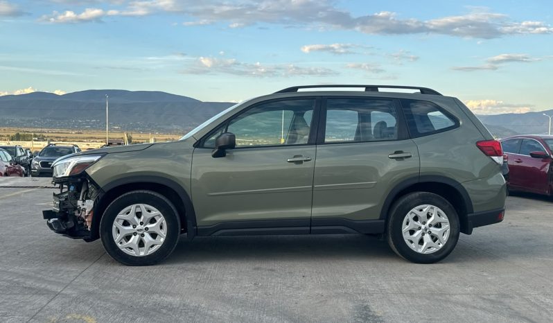 
								Subaru Forester full									