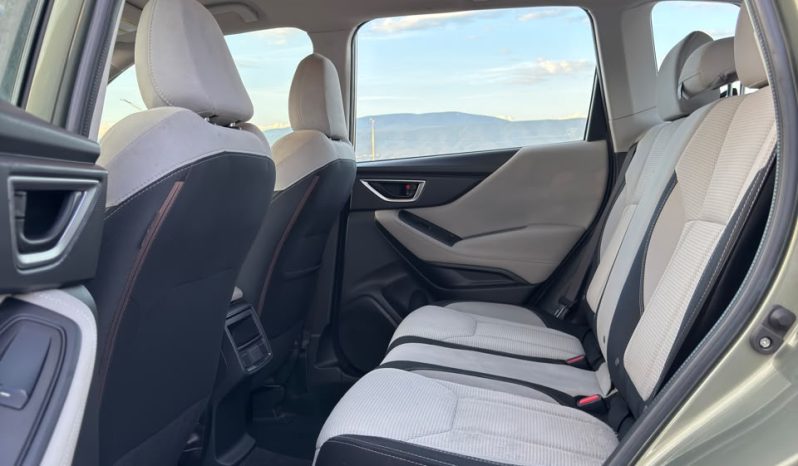 
								Subaru Forester full									