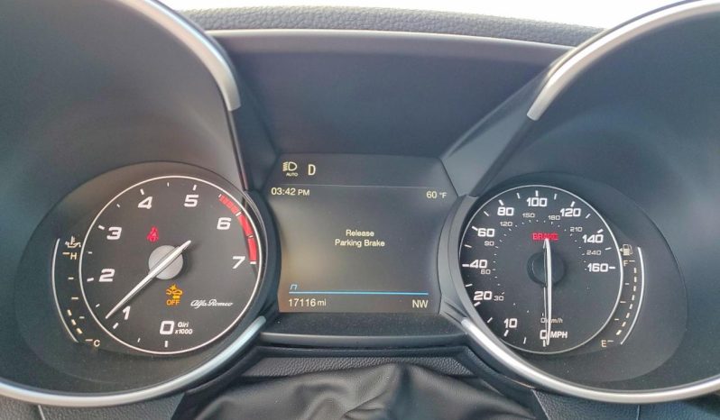 
								Alfa Romeo Giulia full									