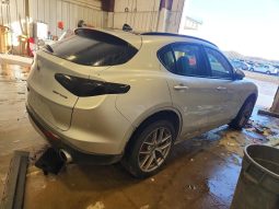 
										Alfa Romeo Stelvio full									