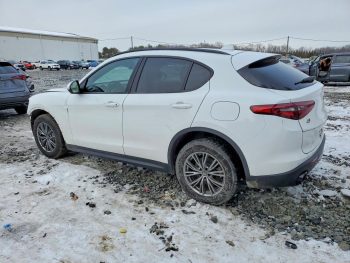 2022 Alfa Romeo Stelvio