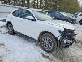 2022 Alfa Romeo Stelvio