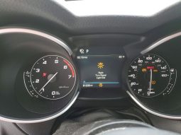 
										2022 Alfa Romeo Stelvio full									