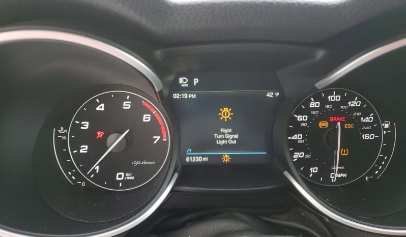 
								2022 Alfa Romeo Stelvio full									