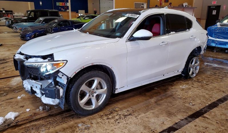 
								Alfa Romeo Stelvio full									