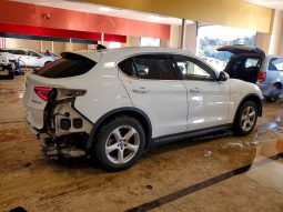 
										Alfa Romeo Stelvio full									