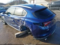 
										Alfa Romeo Stelvio full									