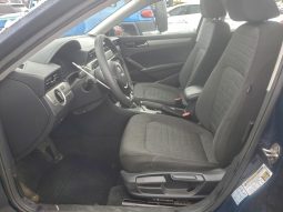 
										Volkswagen Passat full									