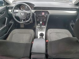 
										Volkswagen Passat full									