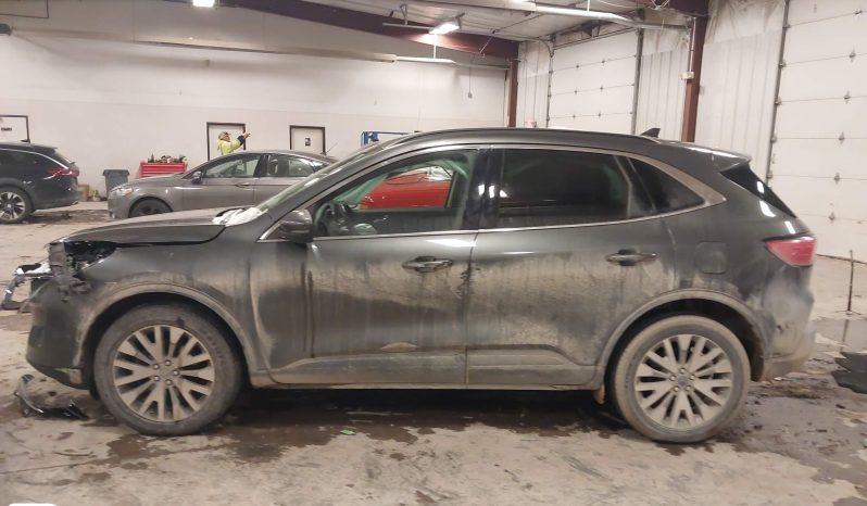 
								2020 Ford Escape, Titanium Hybrid full									