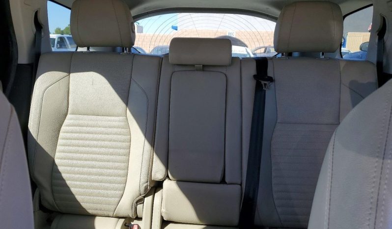 
								Land Rover Discovery Sport full									