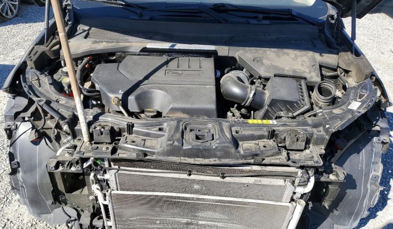 
								Land Rover Discovery Sport full									