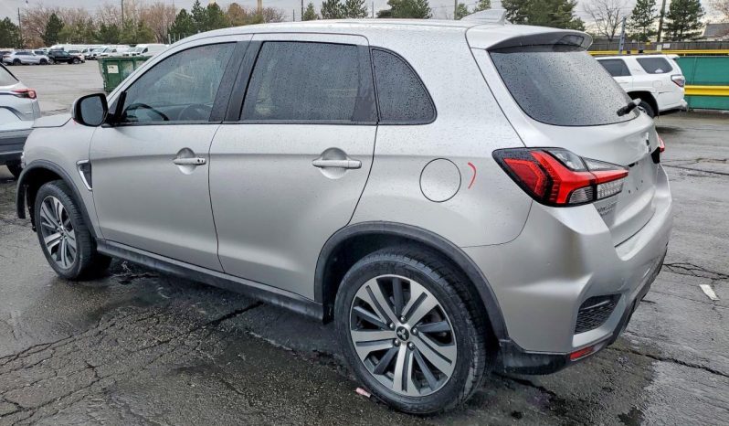 
								Mitsubishi Outlander full									