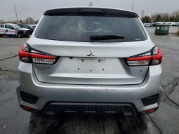 
										Mitsubishi Outlander full									