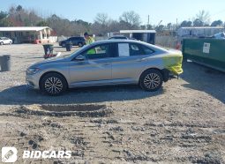 
										2021 Volkswagen Jetta, 1.4T R-Line/1.4T S/1.4T Se full									