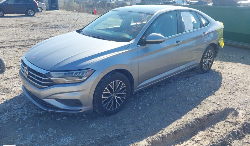 
								2021 Volkswagen Jetta, 1.4T R-Line/1.4T S/1.4T Se full									