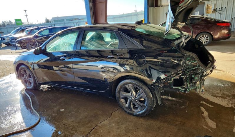 
								2023 Hyundai Elantra, Sel full									