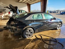 
										2023 Hyundai Elantra, Sel full									