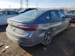 
										Volkswagen Jetta full									