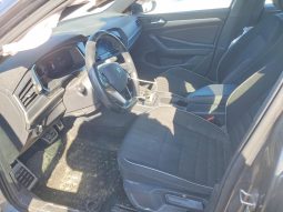 
										Volkswagen Jetta full									