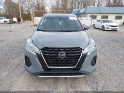 
										Nissan Kicks full									