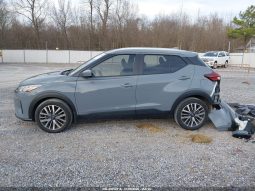 
										Nissan Kicks full									