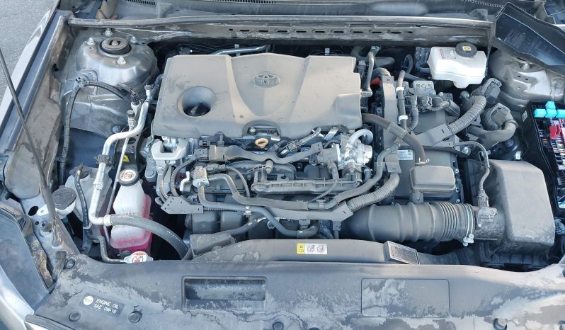 
								Toyota Camry Hybrid full									