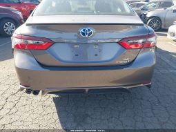 
										Toyota Camry Hybrid full									