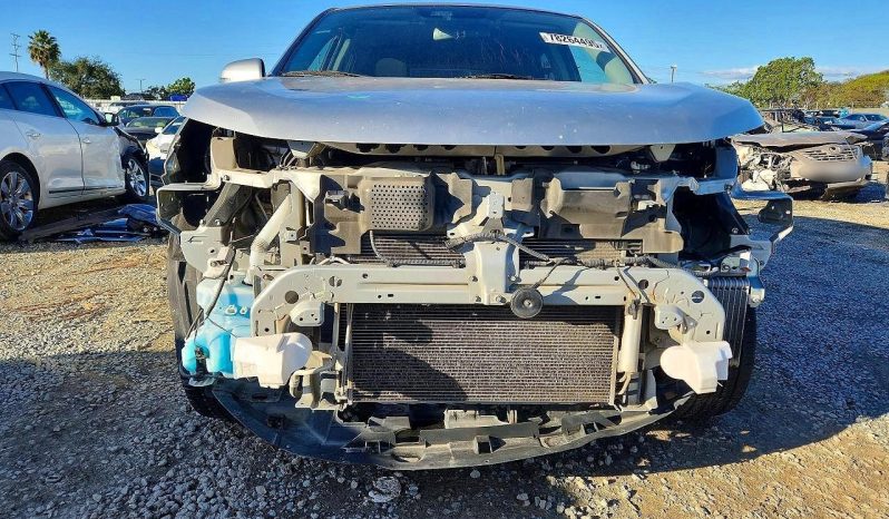 
								Mitsubishi Outlander Sport full									