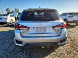 
										Mitsubishi Outlander Sport full									