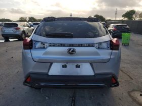 Lexus UX 250h