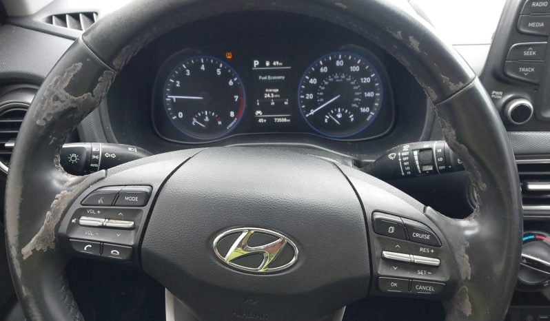 
								Hyundai Kona full									