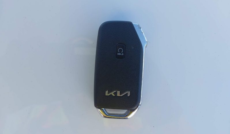 
								KIA Niro full									