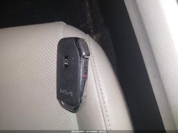 
										Kia Sportage Hybrid full									