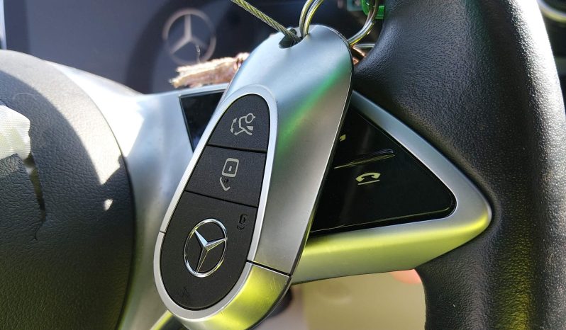 
								Mercedes-Benz C 300 full									